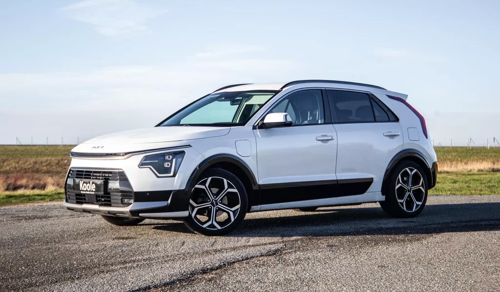 Kia Niro 1.6 GDi PHEV DynamicLine TREKHAAK / PLUG IN HYBRID / CARPLAY / NAVI / FABRIEKS GARANTIE !