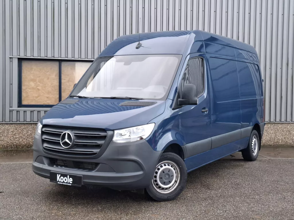 Mercedes-Benz Sprinter 311 2.2 CDI L2H2 / AIRCO / CAMERA / 3 ZITS / DEALER ONDERHOUDEN / NAVI