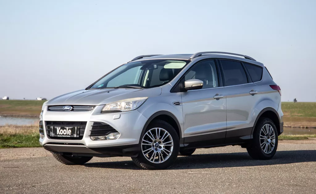 Ford Kuga 1.6 Titanium PANORAMA DAK / STOELVERWARMING / TREKHAAK / CRUISE CONTROLE
