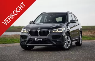 BMW X1 xDrive25e Executive CAMERA / CARPLAY / HEAD UP DISPLAY / LEDER / LED / CRUISE CONTROLE / STOELVERWARMING