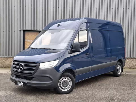 Mercedes-Benz Sprinter 311 CDI GB L2 FWD Functional 3.5T / AIRCO / CAMERA / 3 ZITS / DEALER ONDERHOUDEN / NAVI