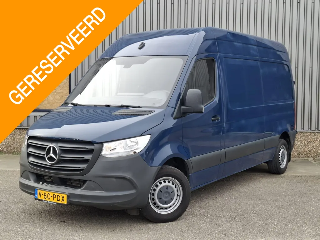 Mercedes-Benz Sprinter 311 2.2 CDI L2H2 AIRCO / CAMERA / 3 ZITS / DEALER ONDERHOUDEN / NAVI