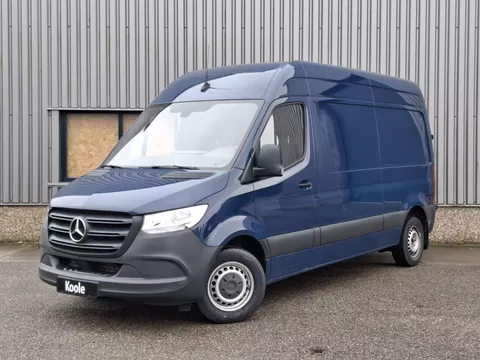 Mercedes-Benz Sprinter 311 2.2 CDI L2H2 / AIRCO / CAMERA / 3 ZITS / DEALER ONDERHOUDEN / NAVI