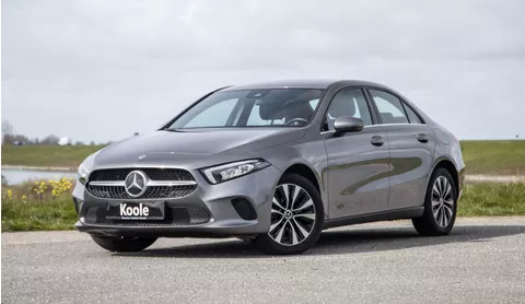 Mercedes-Benz A-klasse 250 e Business Line CARPLAY / LEER / CAMERA / CRUISE CONTROLE / DEALER ONDERHOUDEN