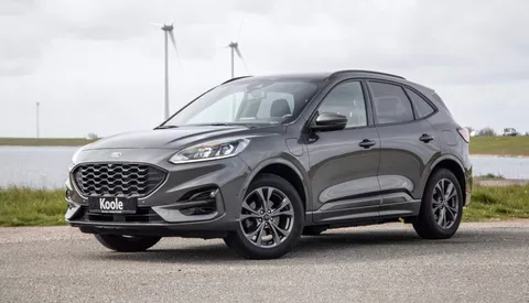 Ford Kuga 2.5 PHEV ST-Line PANORAMADAK / CARPLAY / TREKHAAK / DEALER ONDERHOUDEN / CAMERA