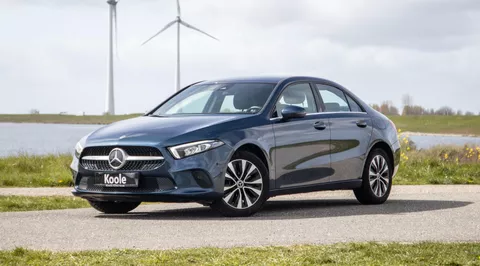 Mercedes-Benz A-klasse 250 e Business Line CARPLAY / CAMERA / LEER / DEALER ONDERHOUDEN