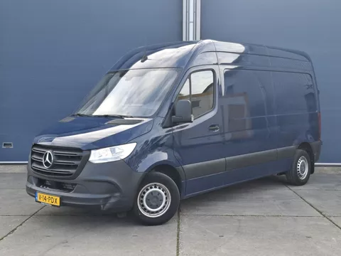 Mercedes-Benz Sprinter 311 2.2 CDI L2H2 - WDB9106331P133346 poetsen en foto&rsquo;s maken