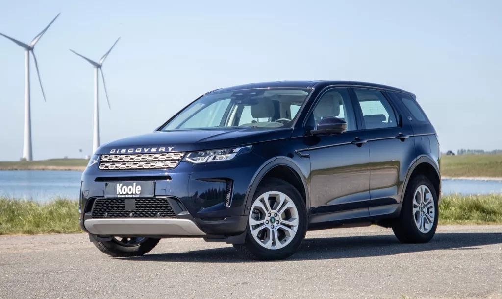 Land Rover Discovery Sport P300e 1.5 SE CARPLAY / TREKHAAK / CREME LEDER / DEALER ONDERHOUDEN / 360 CAMERA