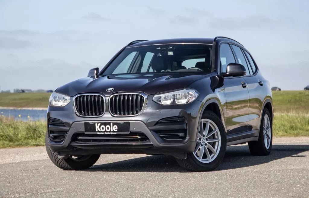 BMW X3 xDrive30e Executive CARPLAY / STOELVERWARMING / DEALER ONDERHOUDEN / LEER