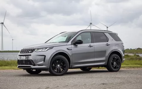 Land Rover Discovery Sport P300e 1.5 R-Dynamic HSE CARPLAY / LEER / DEALER ONDERHOUDEN / CAMERA