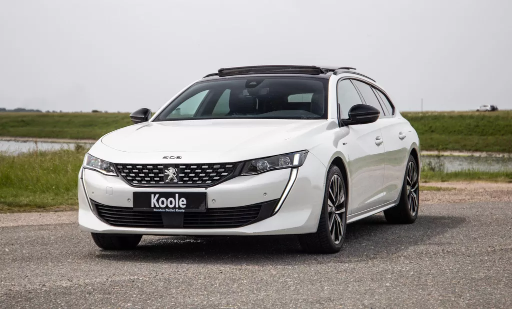 Peugeot 508 1.6 PureTech Blue Lease GT PANORAMA DAK / LEDER / DEALER ONDERHOUDEN / LED