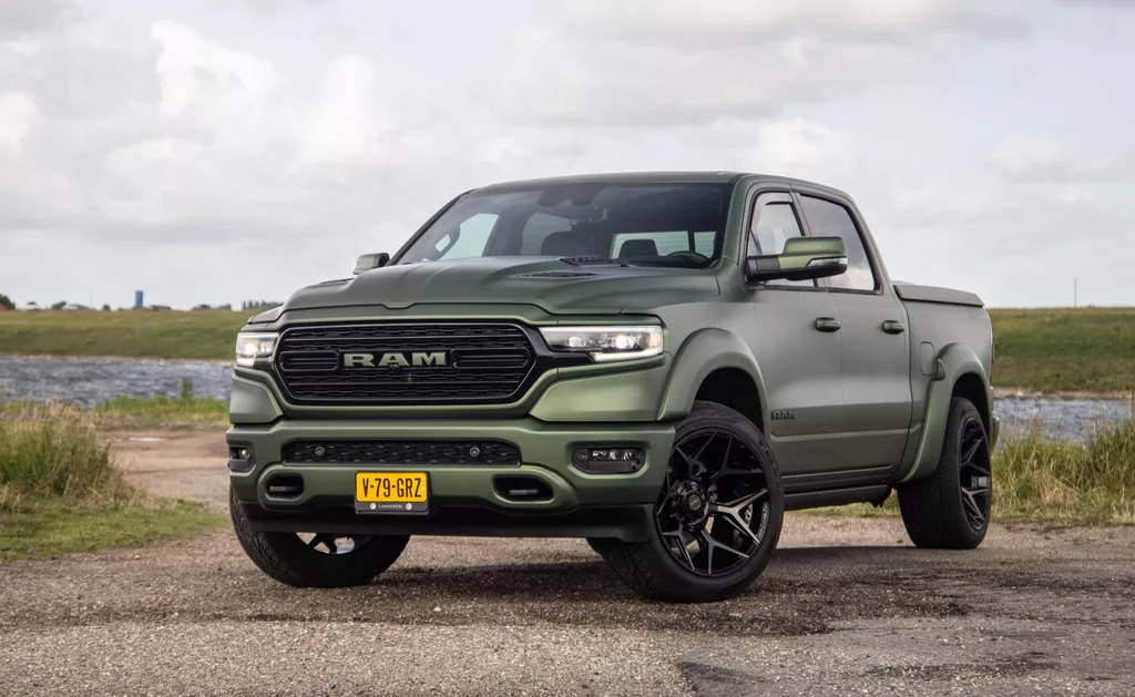 Dodge Ram 1500 5.7 V8 4x4 Crew Cab Limited BPM VRIJ / ALL IN PRIJS / PANO / KLEP / WIDE BODY / GARANTIE