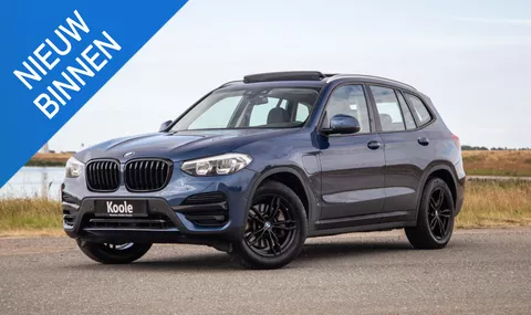 BMW X3 xDrive30e Executive BLACK LINE / PANORAMA DAK / CARPLAY / LEER / STOELVERWARMING / CAMERA