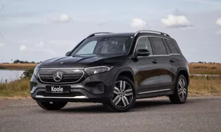 Mercedes-Benz EQB 300 4MATIC AMG Line 67 kWh CARPLAY / CAMERA / SFEERVERLICHTING / LEER / STOELVERWARMING
